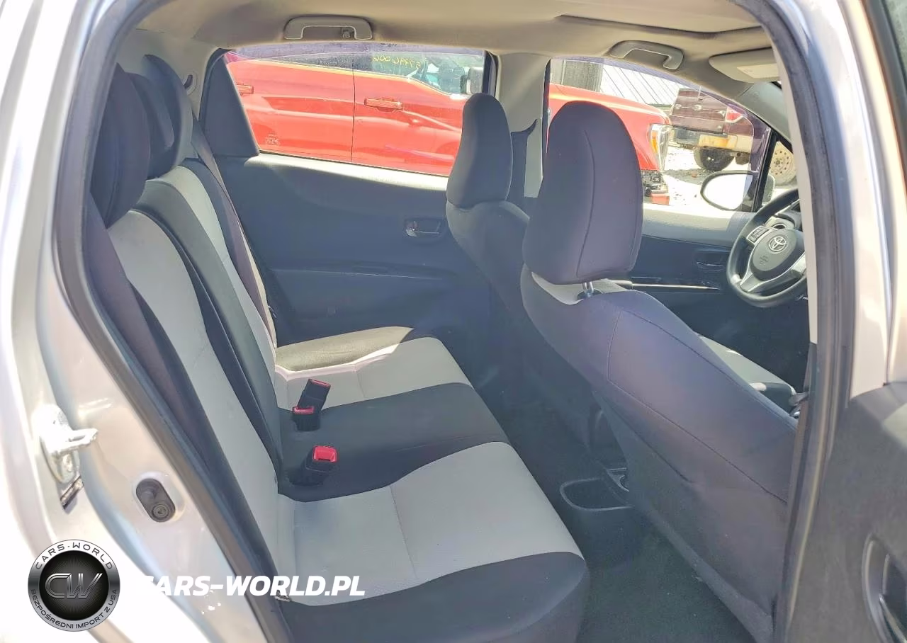 2013 Toyota Yaris 5-Door Le VIN:JTDKTUD30DD562524 - 10