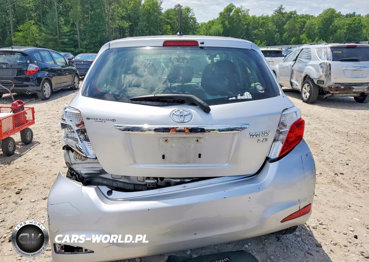 2013 Toyota Yaris 5-Door Le VIN:JTDKTUD30DD562524 - 6