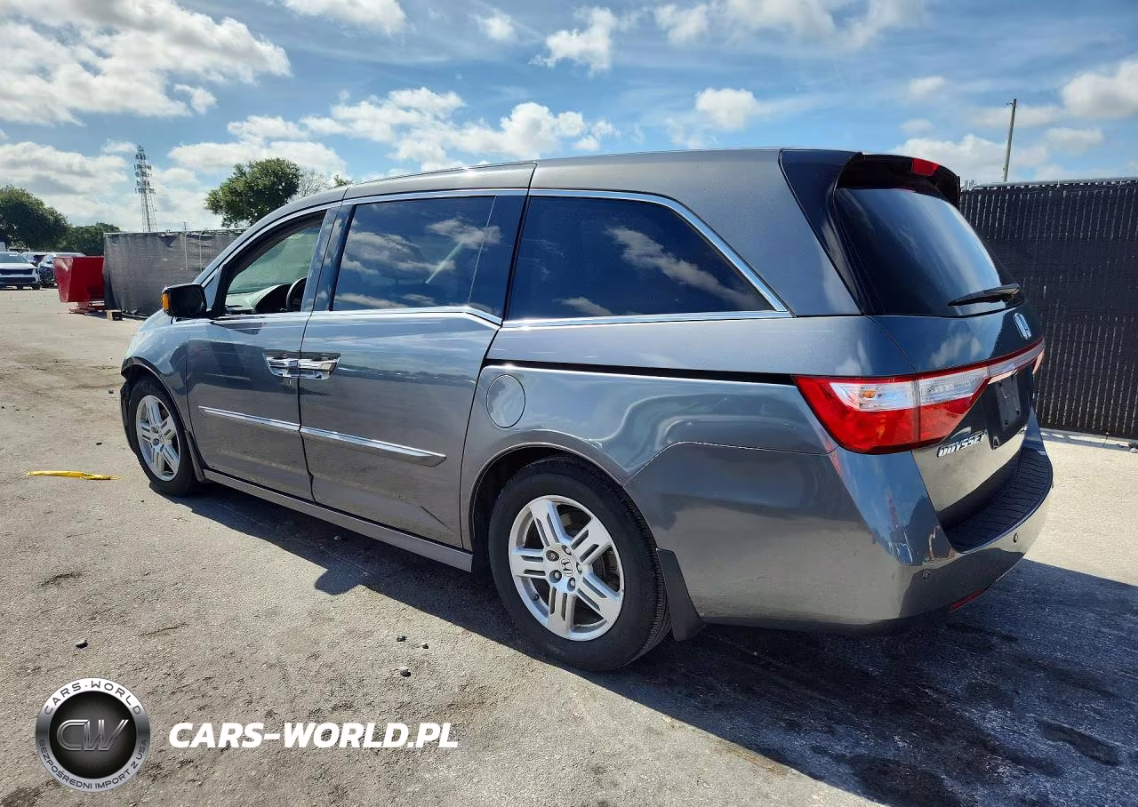2011 Honda Odyssey Touring VIN:5FNRL5H92BB062227 - 2