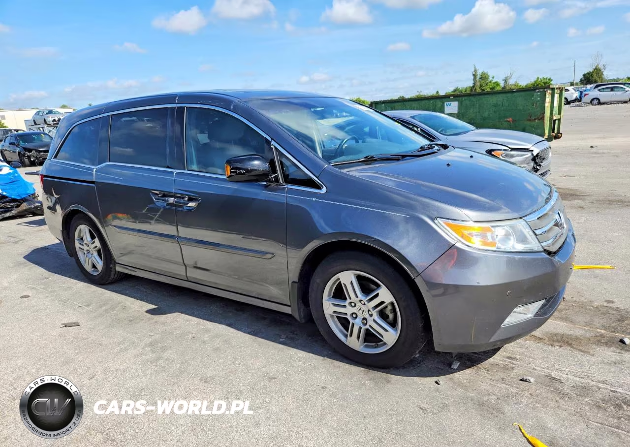 2011 Honda Odyssey Touring VIN:5FNRL5H92BB062227 - 4