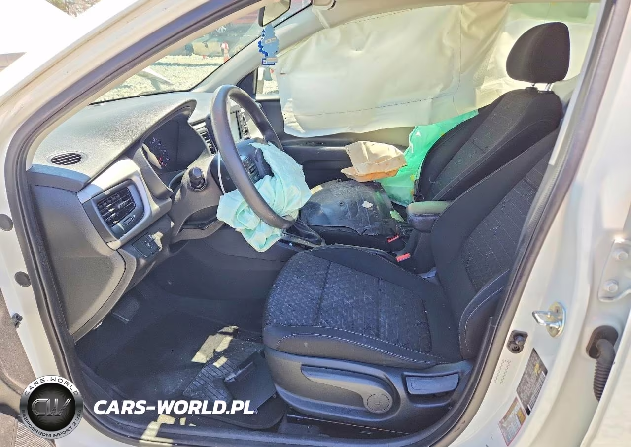 2020 Kia Rio S VIN:3KPA24AD1LE293037 - 7