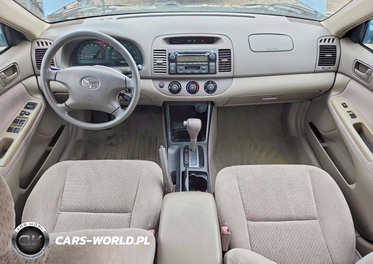 2002 Toyota Camry Le VIN:4T1BE32K42U511163 - 8