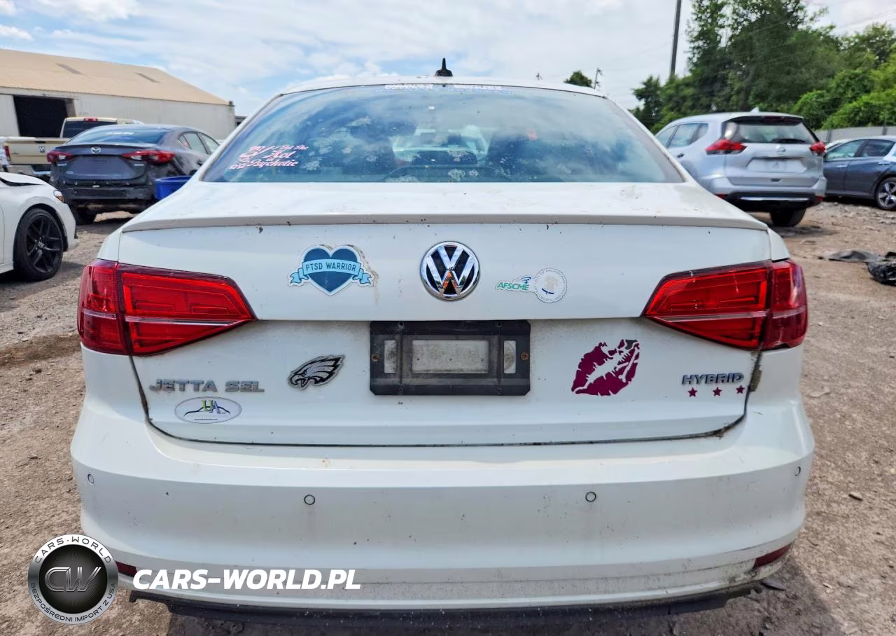 2015 Volkswagen Jetta Hybrid VIN:3VW637AJXFM307597 - 6