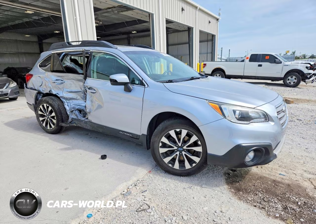 2015 Subaru Outback 2.5I Limited VIN:4S4BSBLC8F3201328 - 4