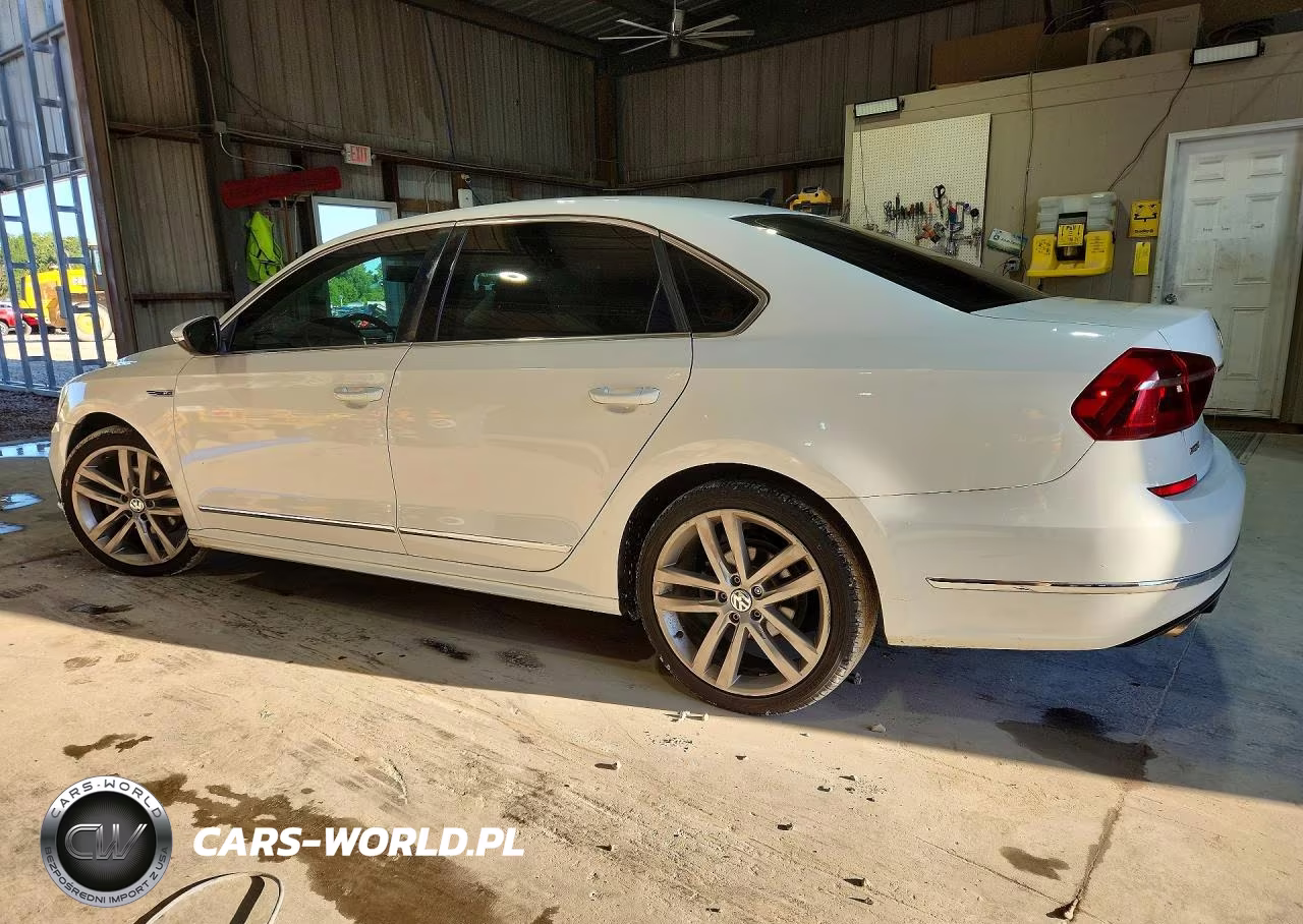2017 Volkswagen Passat R-Line VIN:1VWDT7A39HC024735 - 2