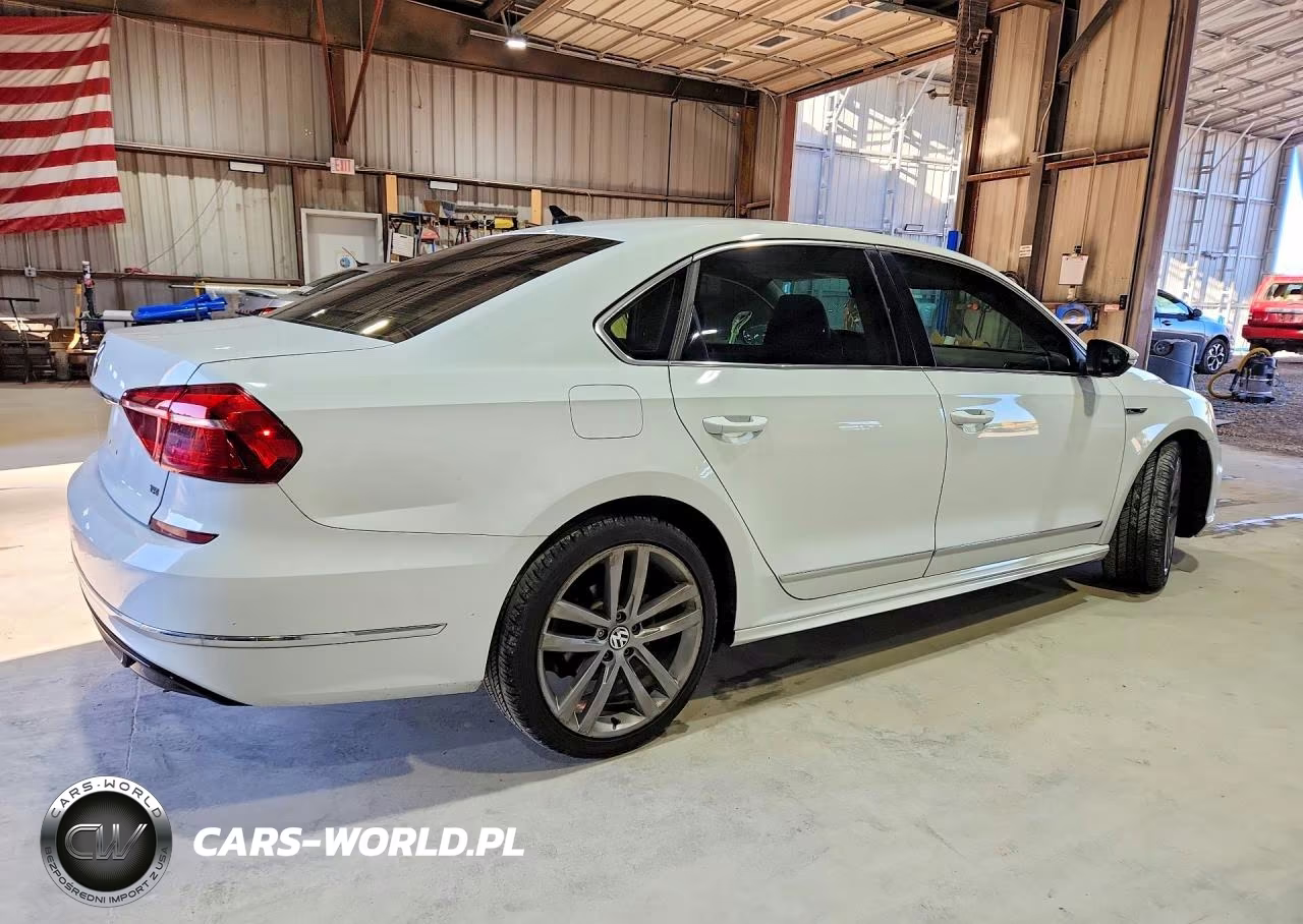 2017 Volkswagen Passat R-Line VIN:1VWDT7A39HC024735 - 3