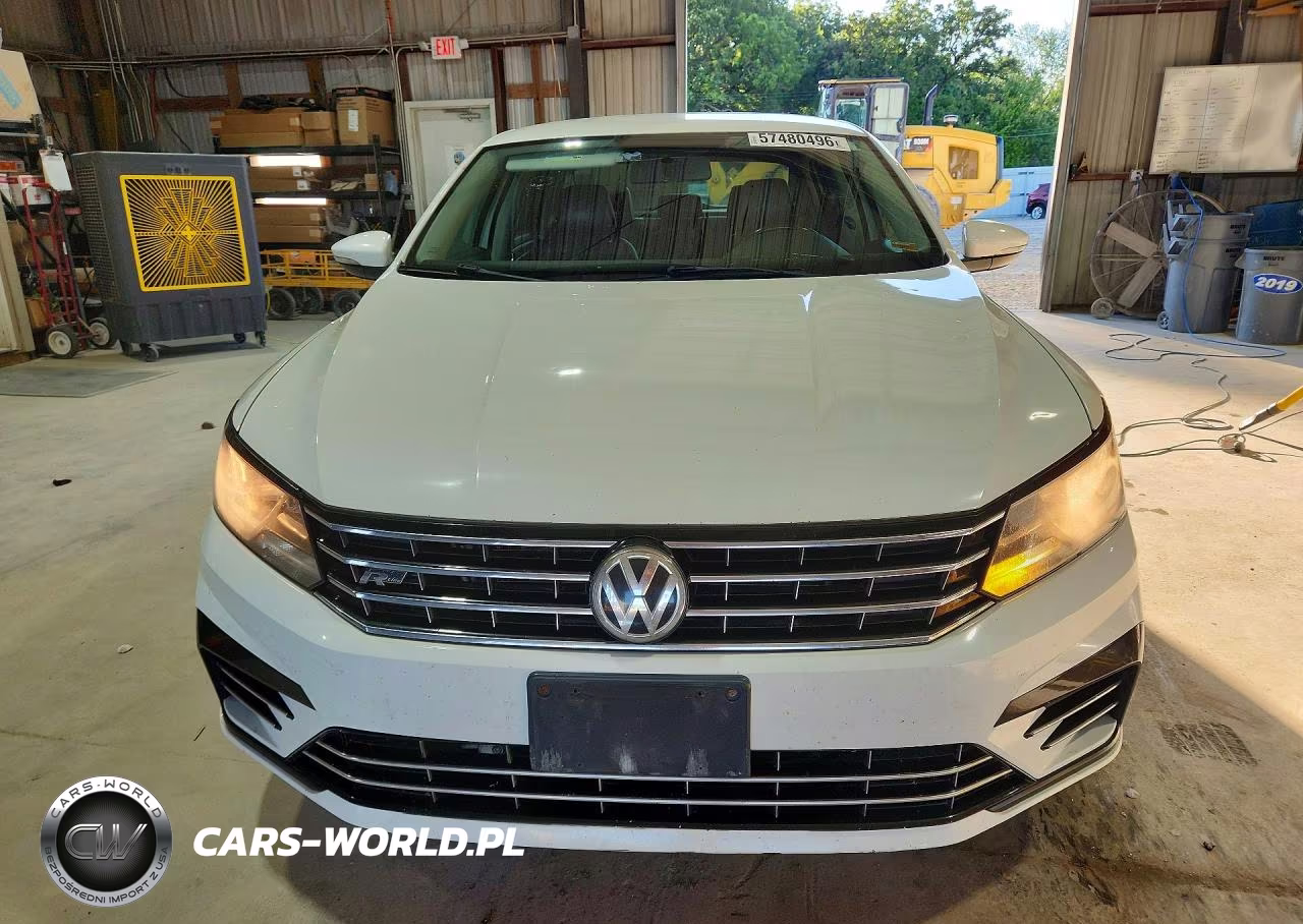 2017 Volkswagen Passat R-Line VIN:1VWDT7A39HC024735 - 5