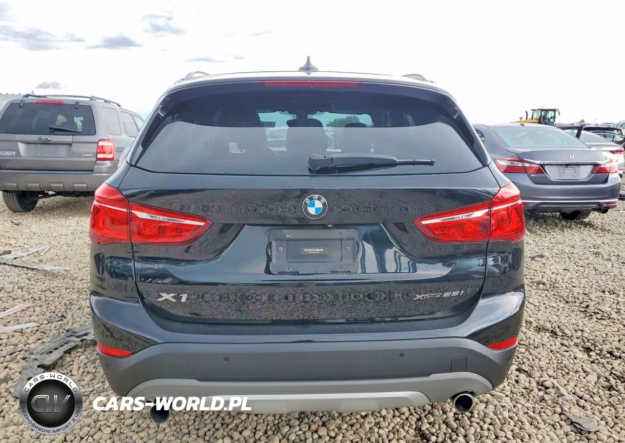 2018 BMW X1 xDrive28I VIN:WBXHT3C38J5L30980 - 6