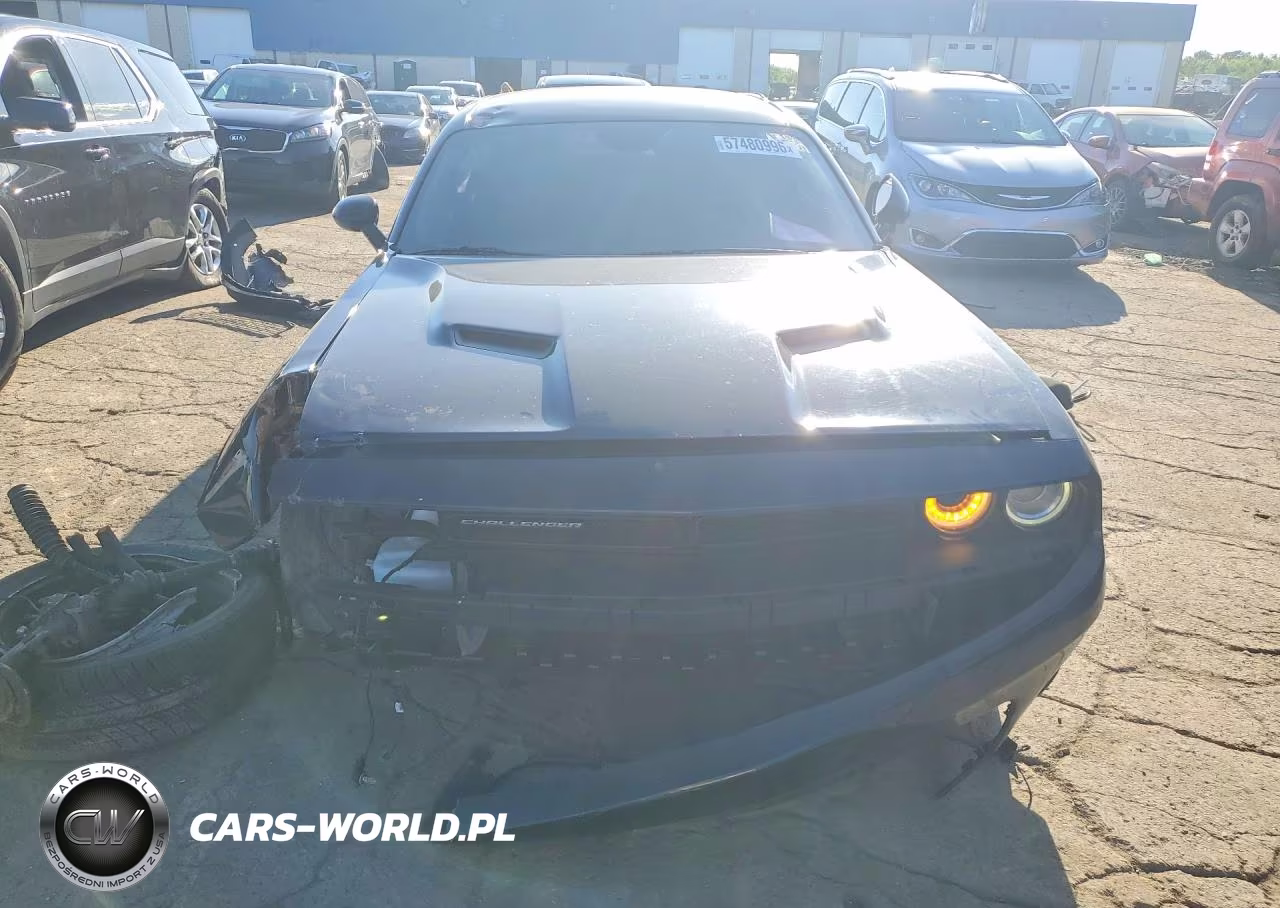 2019 Dodge Challenger Sxt VIN:2C3CDZAG4KH656285 - 5