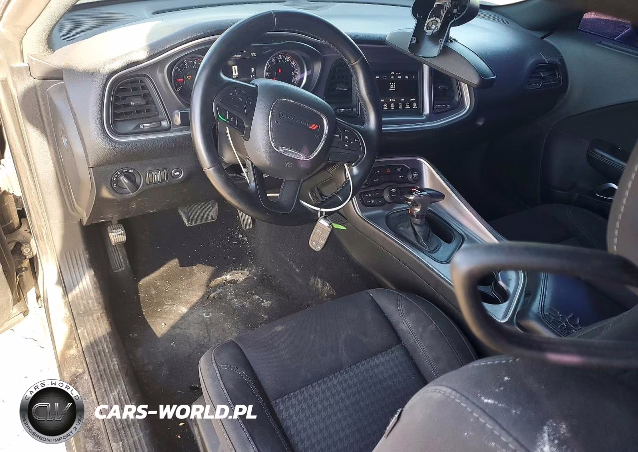 2019 Dodge Challenger Sxt VIN:2C3CDZAG4KH656285 - 8