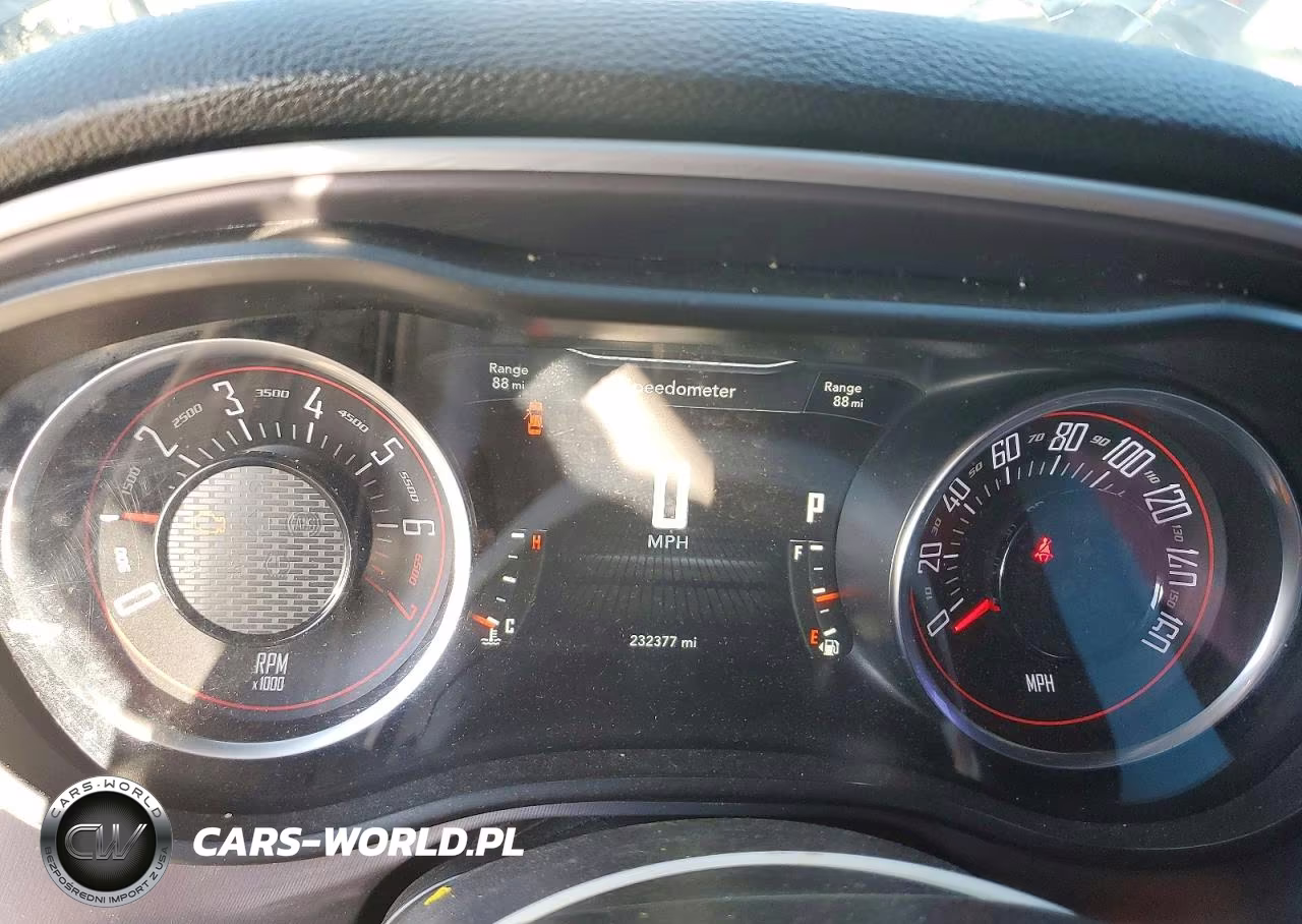 2019 Dodge Challenger Sxt VIN:2C3CDZAG4KH656285 - 9