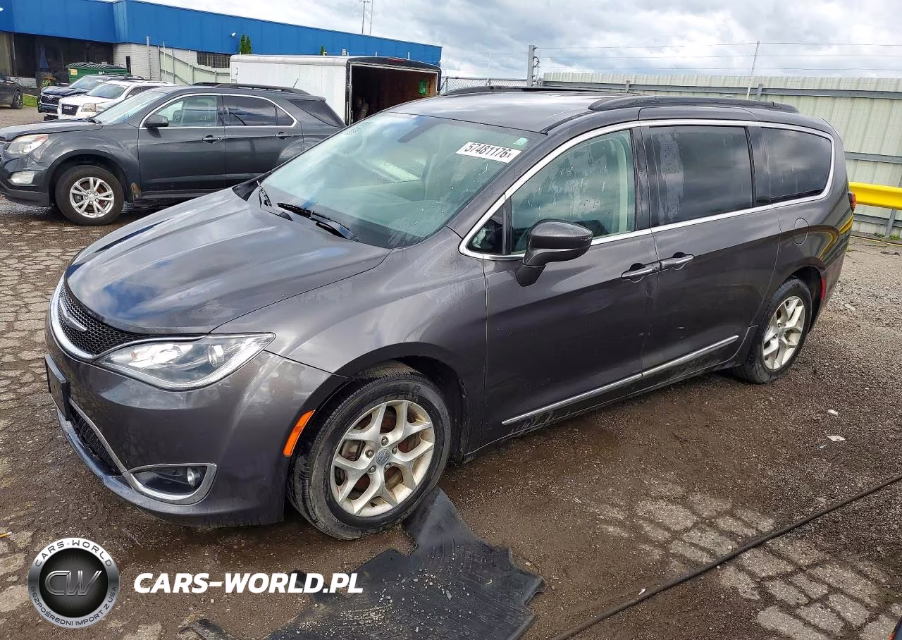 2017 Chrysler Pacifica Touring L – zdjęcie 1 z 13