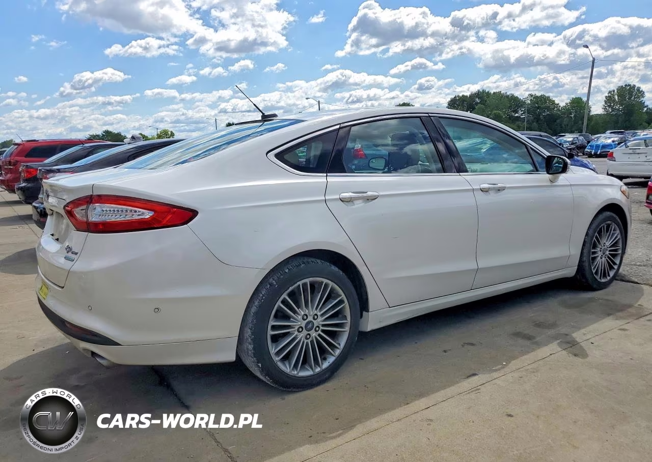 2013 Ford Fusion Se VIN:3FA6P0HR5DR111874 - 3
