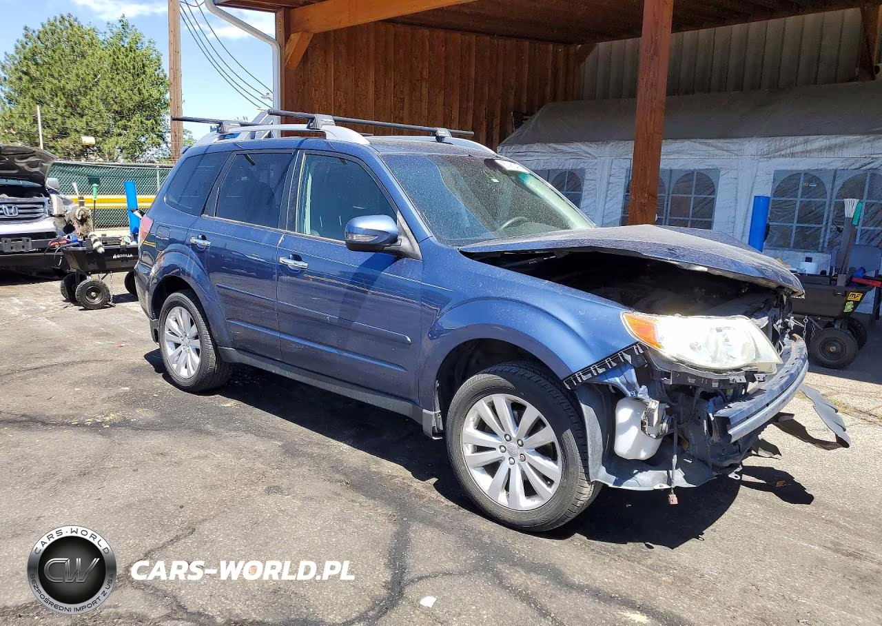2012 Subaru Forester Touring VIN:JF2SHAGC0CH462122 - 4