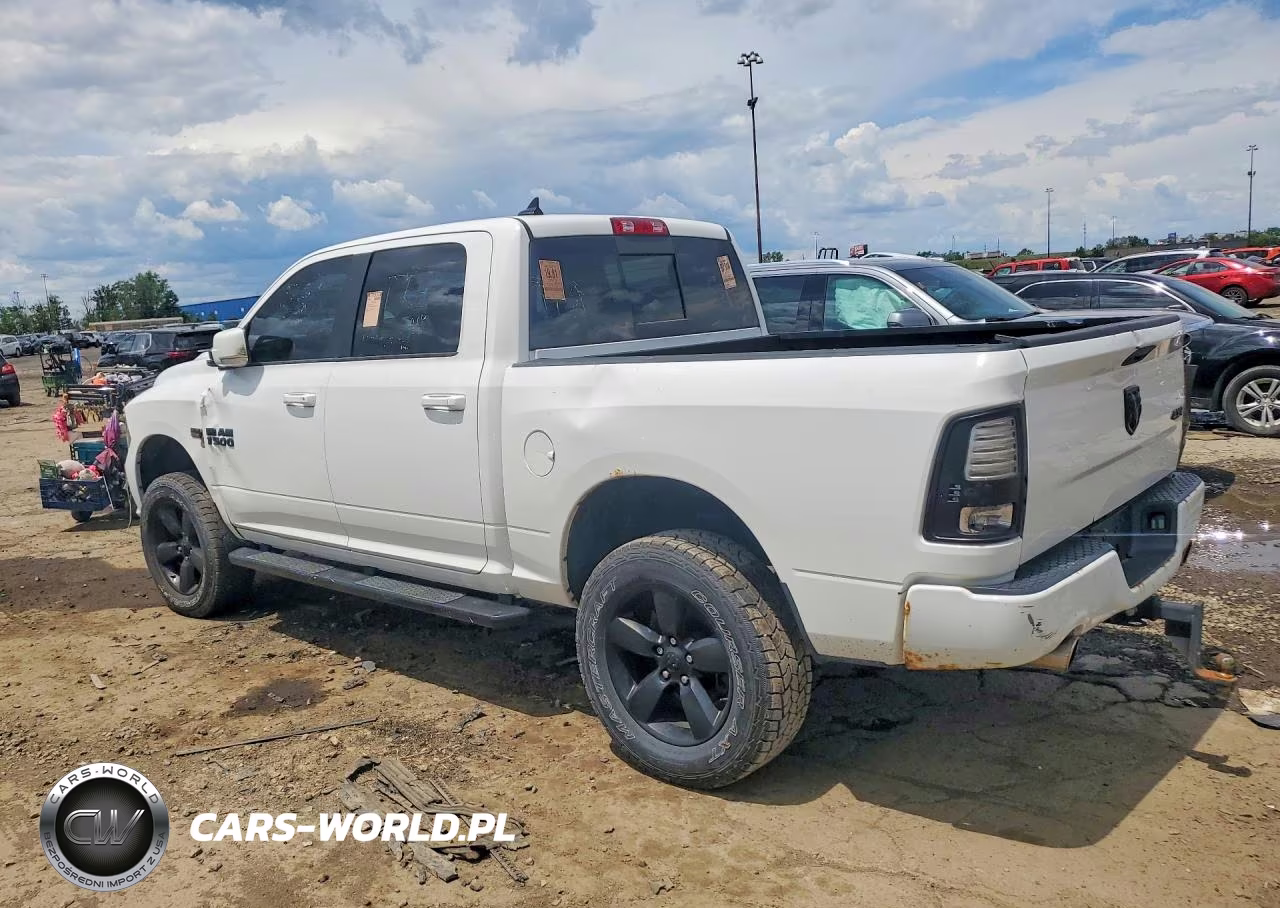 2018 Ram 1500 Sport VIN:1C6RR7MT4JS242992 - 2