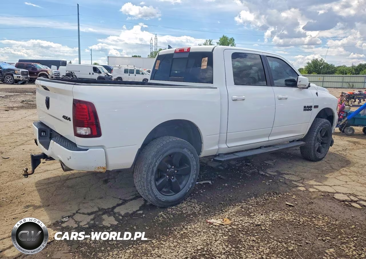 2018 Ram 1500 Sport VIN:1C6RR7MT4JS242992 - 3