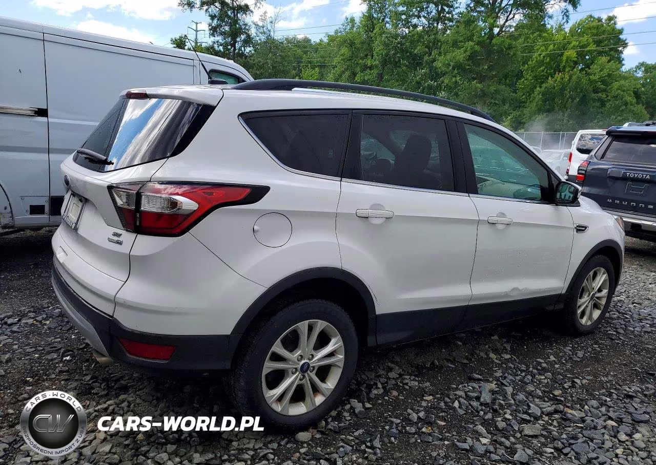 2018 Ford Escape Se VIN:1FMCU9GD3JUD54227 - 3