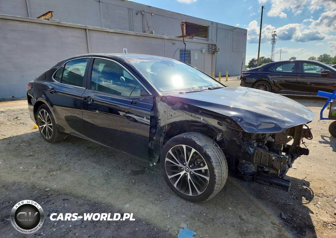 2018 Toyota Camry Se VIN:4T1B11HK7JU581066 - 4