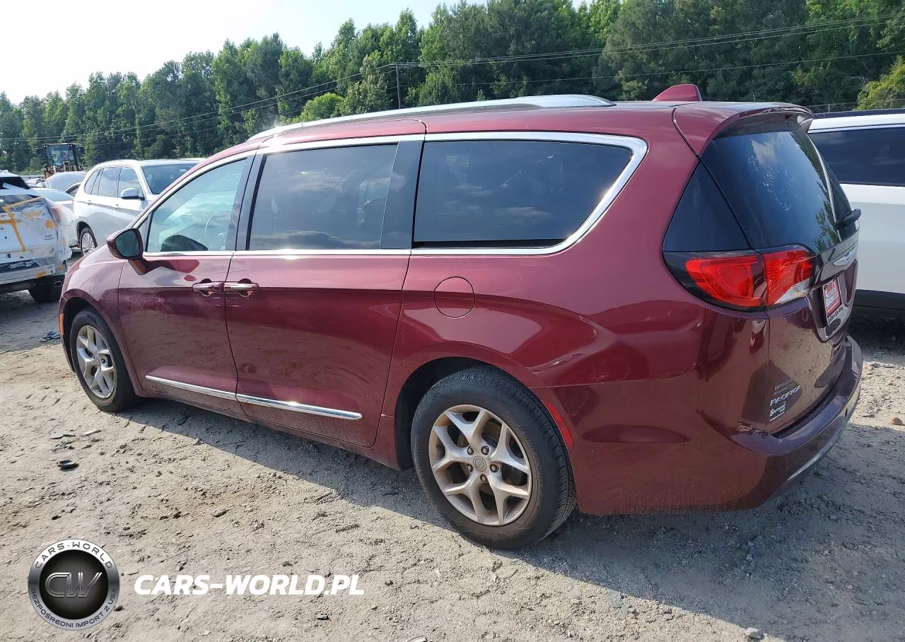 2018 Chrysler Pacifica Touring L VIN:2C4RC1BG7JR321300 - 2