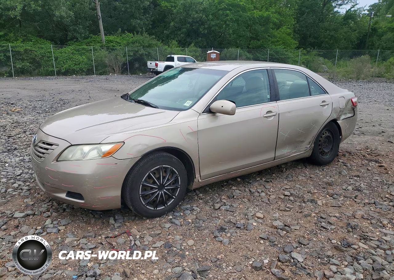 2007 Toyota Camry Le – zdjęcie 1 z 12