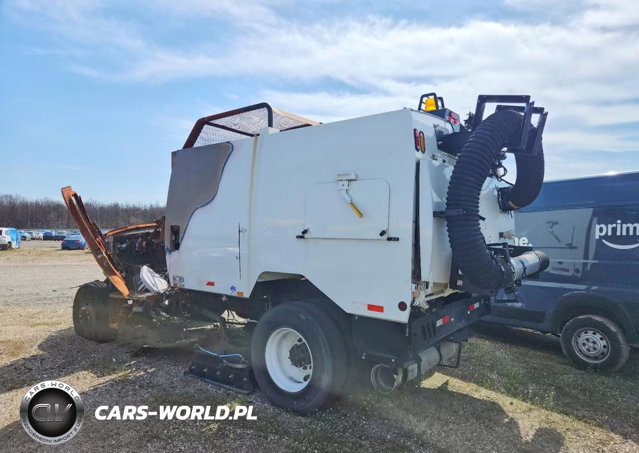 2023 Freightliner M2 106 Medium Duty VIN:3ALACXFC9PDNW3320 - 3