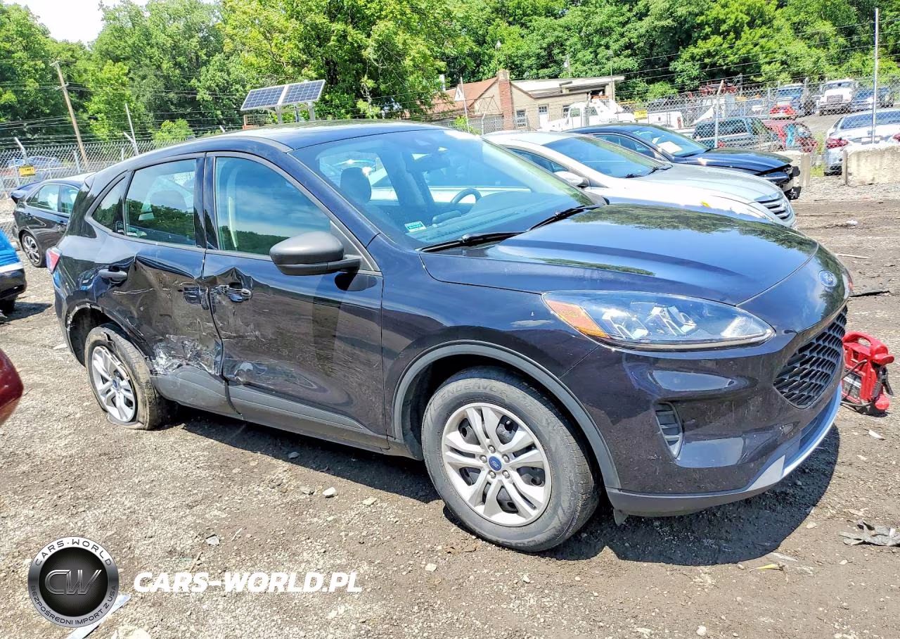 2020 Ford Escape S VIN:1FMCU9F60LUC66984 - 4