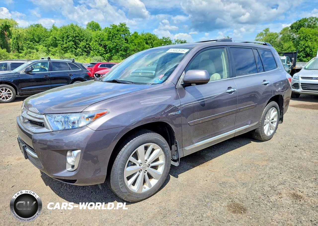 2013 Toyota Highlander Base – zdjęcie 1 z 13