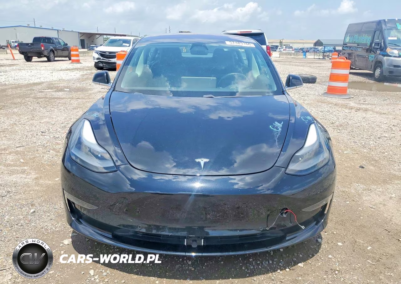 2019 Tesla Model 3 VIN:5YJ3E1EAXKF304382 - 5
