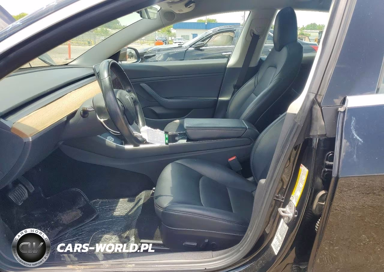2019 Tesla Model 3 VIN:5YJ3E1EAXKF304382 - 7