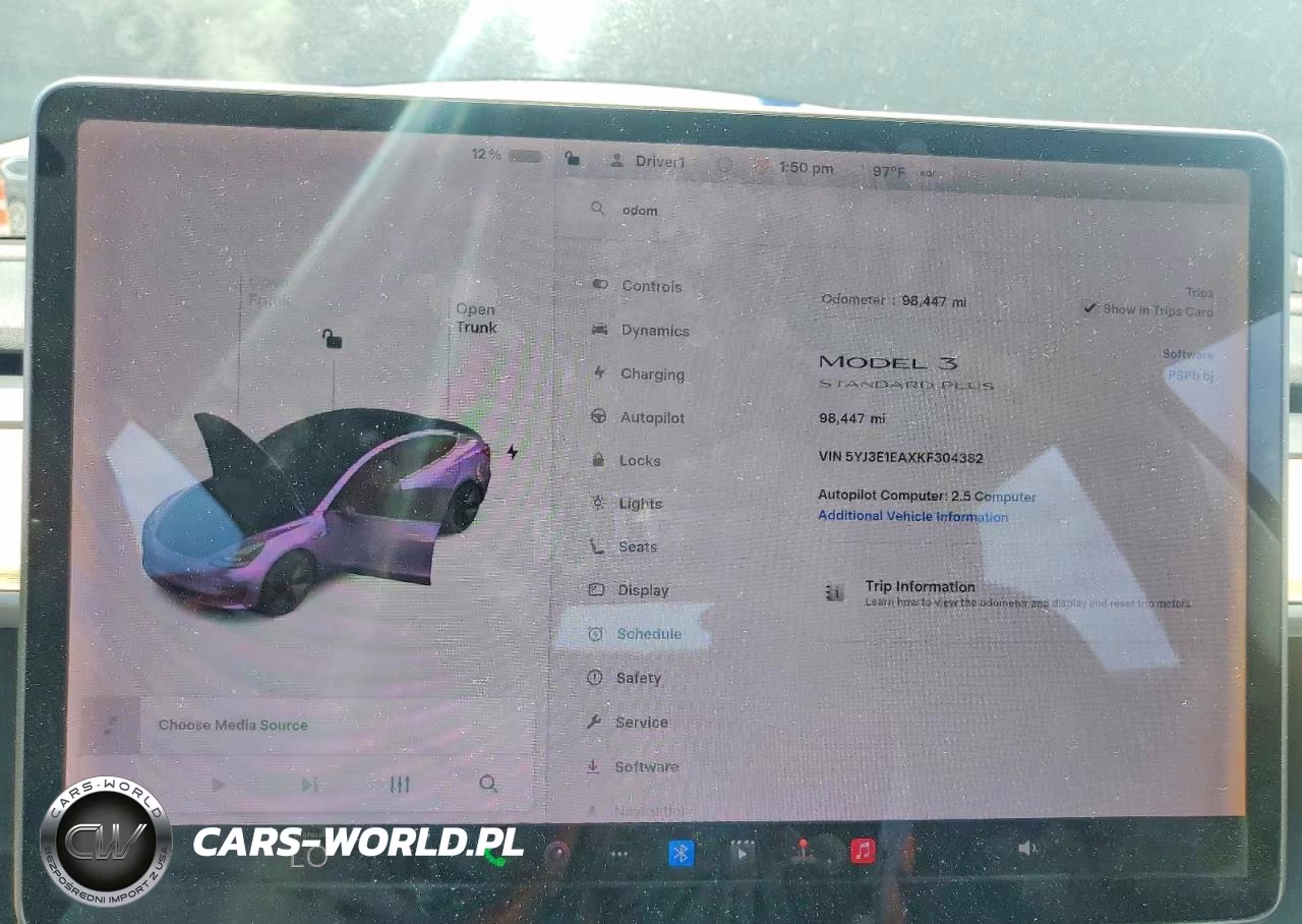 2019 Tesla Model 3 VIN:5YJ3E1EAXKF304382 - 9