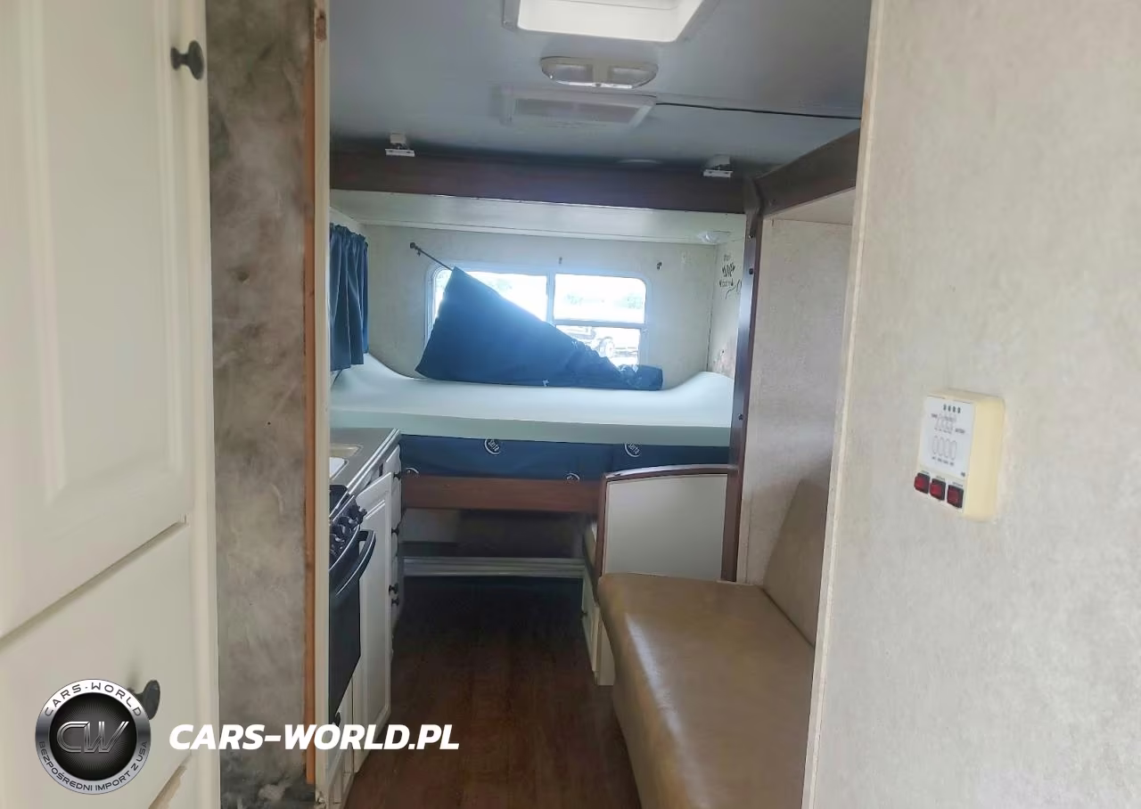 2005 Keystone Outback Camper VIN:4YDT25R235G915770 - 6