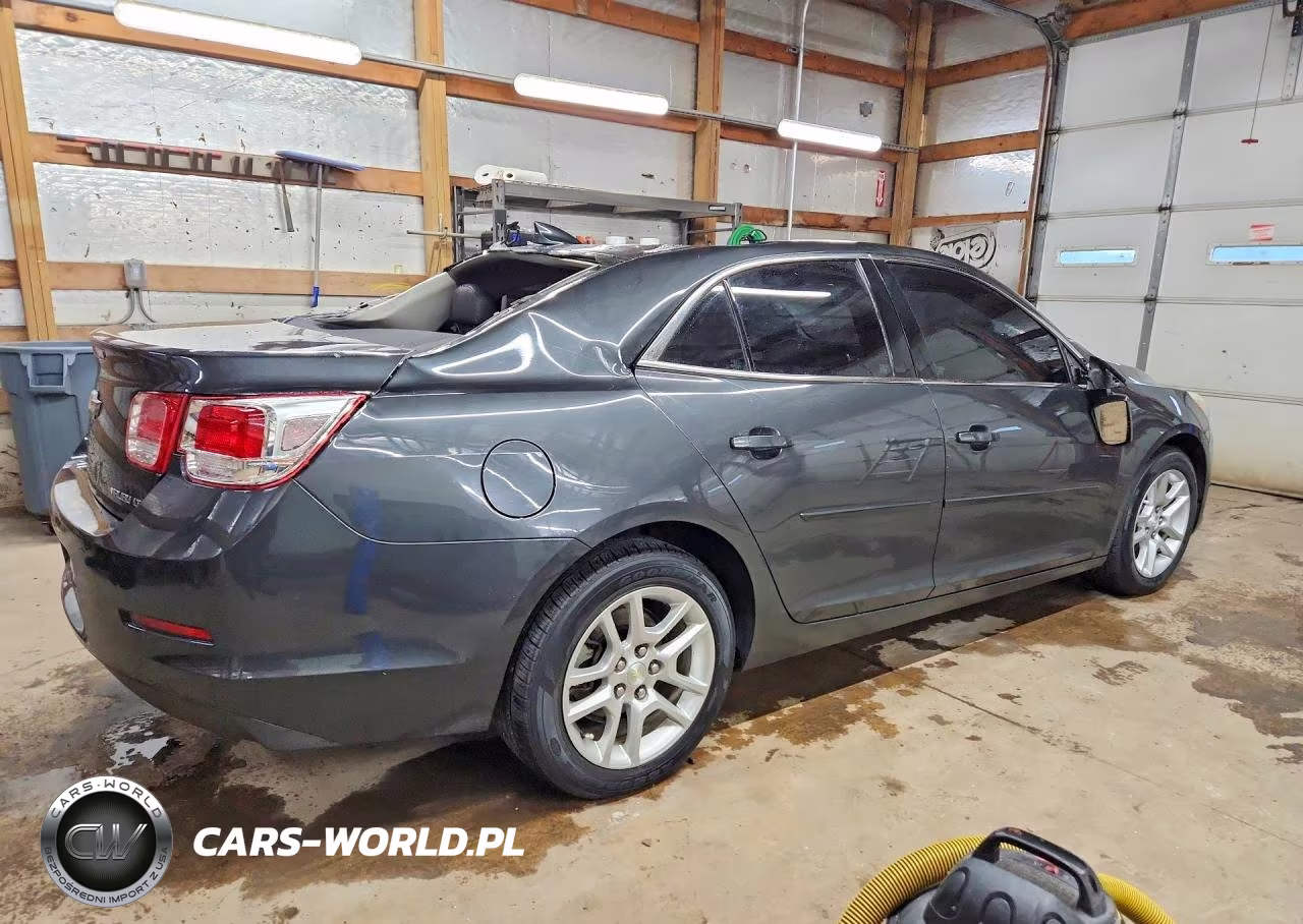 2015 Chevrolet Malibu 1Lt VIN:1G11C5SL6FF326626 - 3