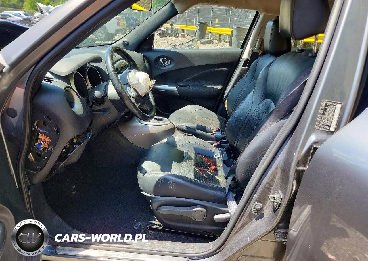 2011 Nissan Juke S VIN:JN8AF5MVXBT017982 - 7