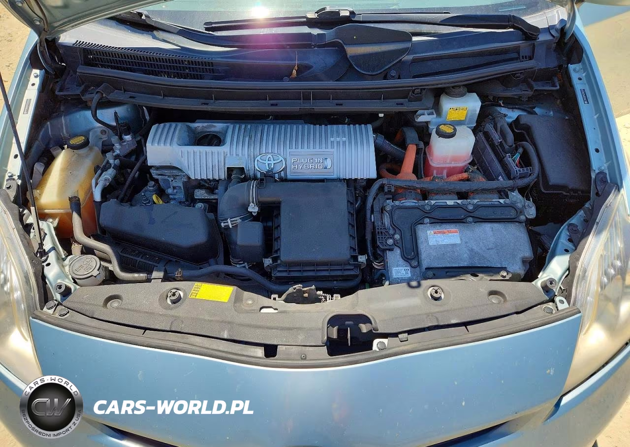 2012 Toyota Prius Plug-In Hybrid Base VIN:JTDKN3DP5C3009749 - 11