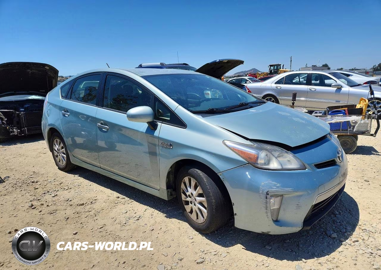 2012 Toyota Prius Plug-In Hybrid Base VIN:JTDKN3DP5C3009749 - 4
