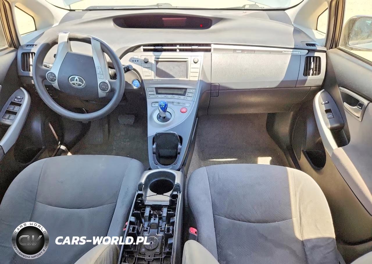 2012 Toyota Prius Plug-In Hybrid Base VIN:JTDKN3DP5C3009749 - 8