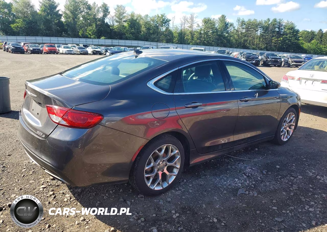 2015 Chrysler 200 C VIN:1C3CCCEG2FN512385 - 3