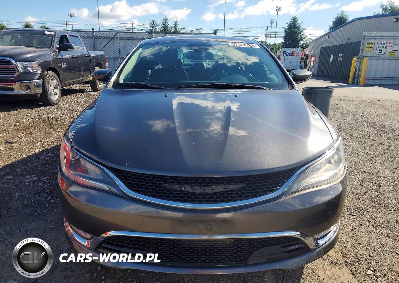 2015 Chrysler 200 C VIN:1C3CCCEG2FN512385 - 5