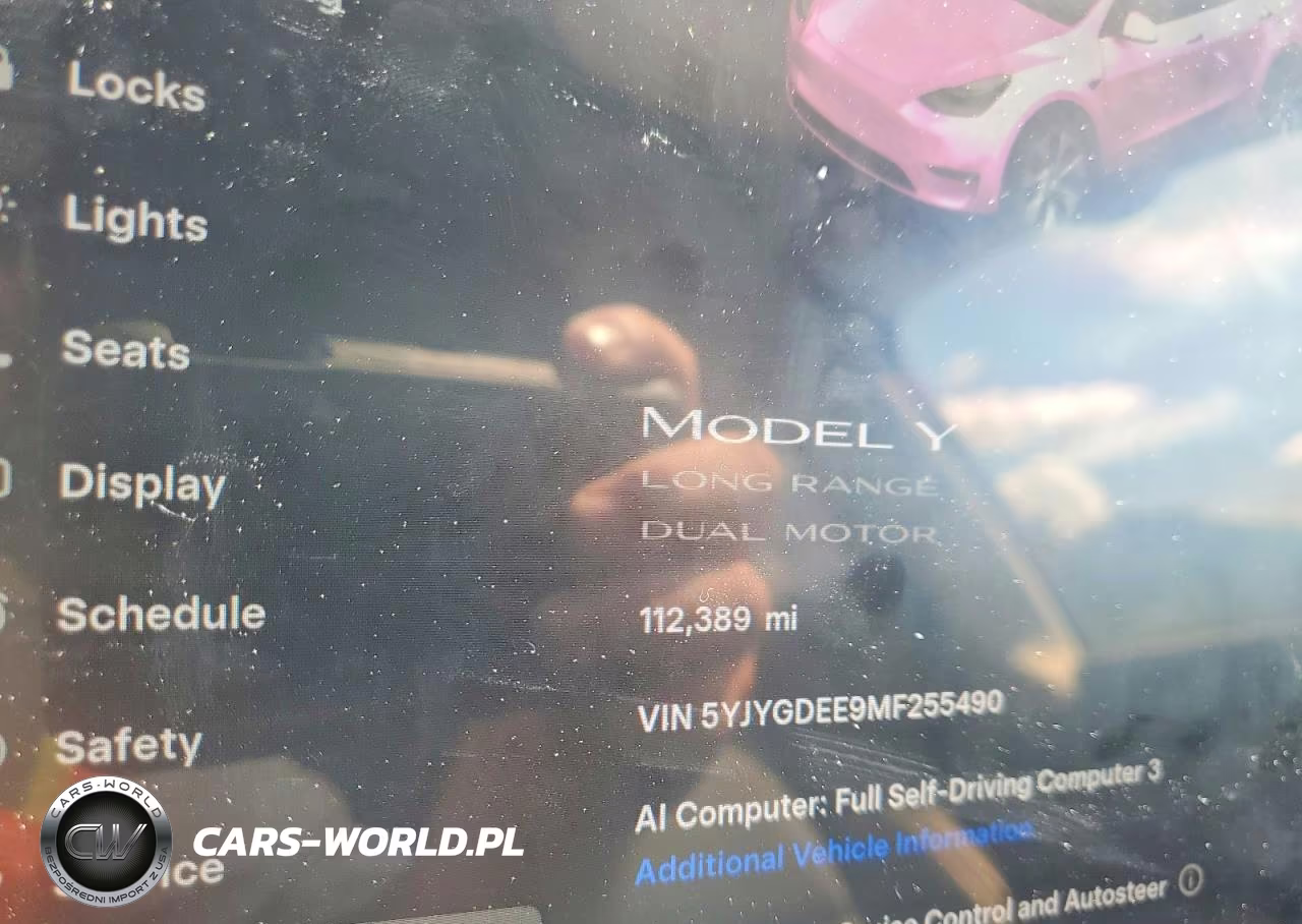 2021 Tesla Model Y VIN:5YJYGDEE9MF255490 - 9