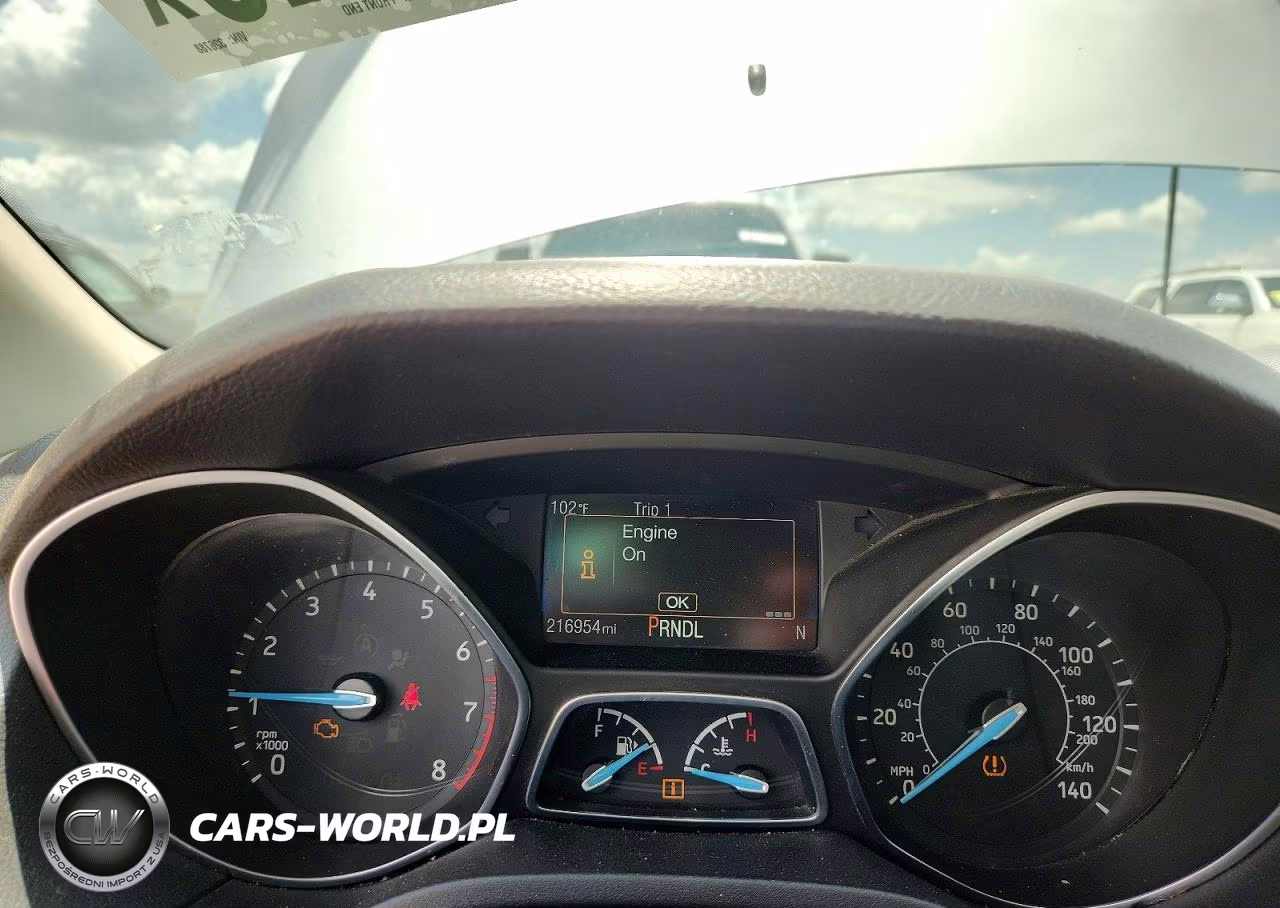 2018 Ford Focus Se VIN:1FADP3K24JL326788 - 9
