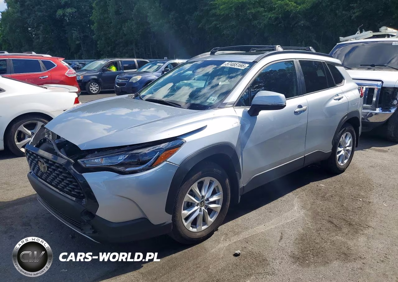 2023 Toyota Corolla Cross Le – zdjęcie 1 z 12