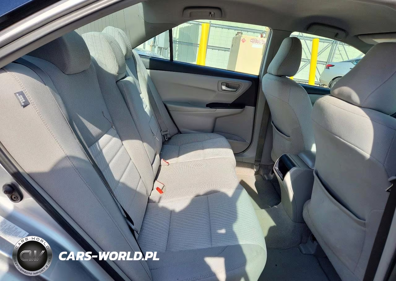2016 Toyota Camry Le VIN:4T1BF1FKXGU131442 - 10