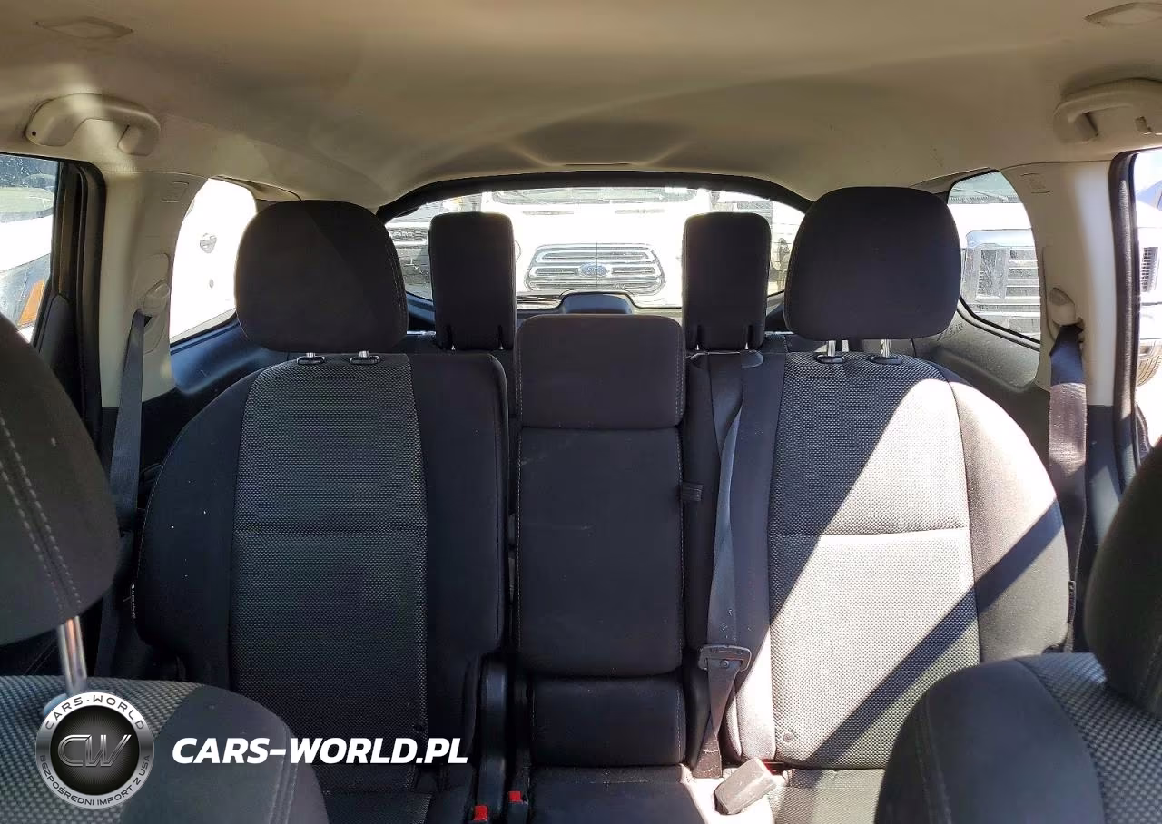 2020 Nissan Pathfinder S VIN:5N1DR2AN3LC629828 - 10