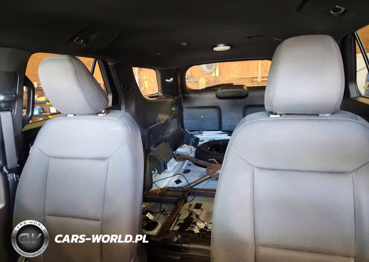 2022 Ford Explorer Police Interceptor VIN:1FM5K8AW4NNA13938 - 10