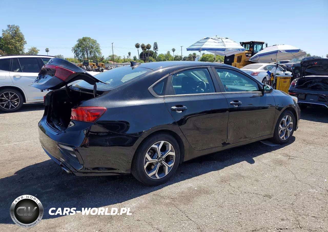 2020 Kia Forte Lxs VIN:3KPF24AD0LE155964 - 3
