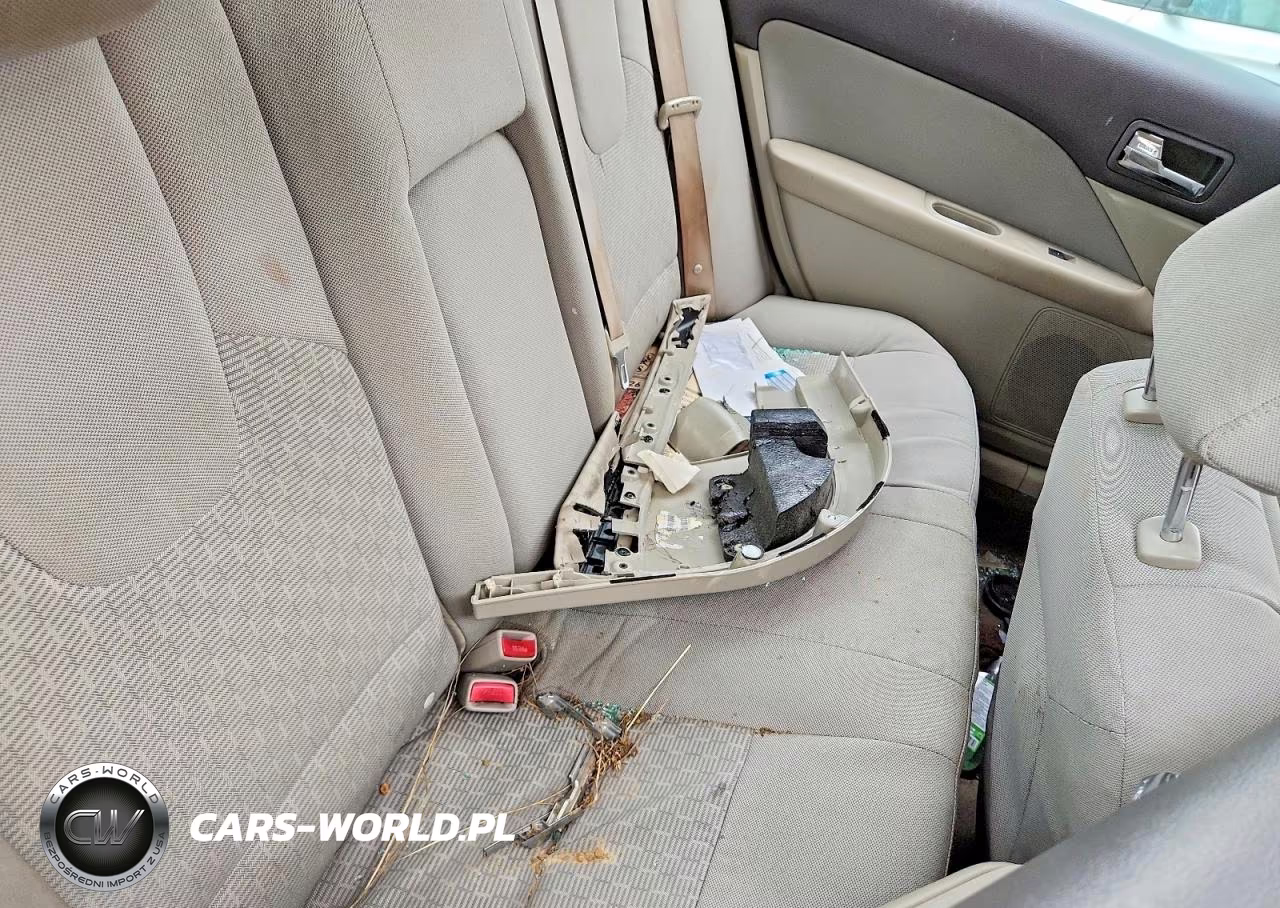 2010 Ford Fusion Se VIN:3FAHP0HA8AR156290 - 10