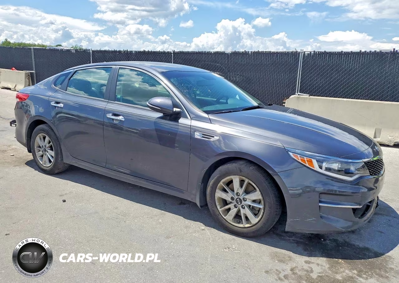 2018 Kia Optima Lx VIN:KNAGT4L35J5212106 - 4