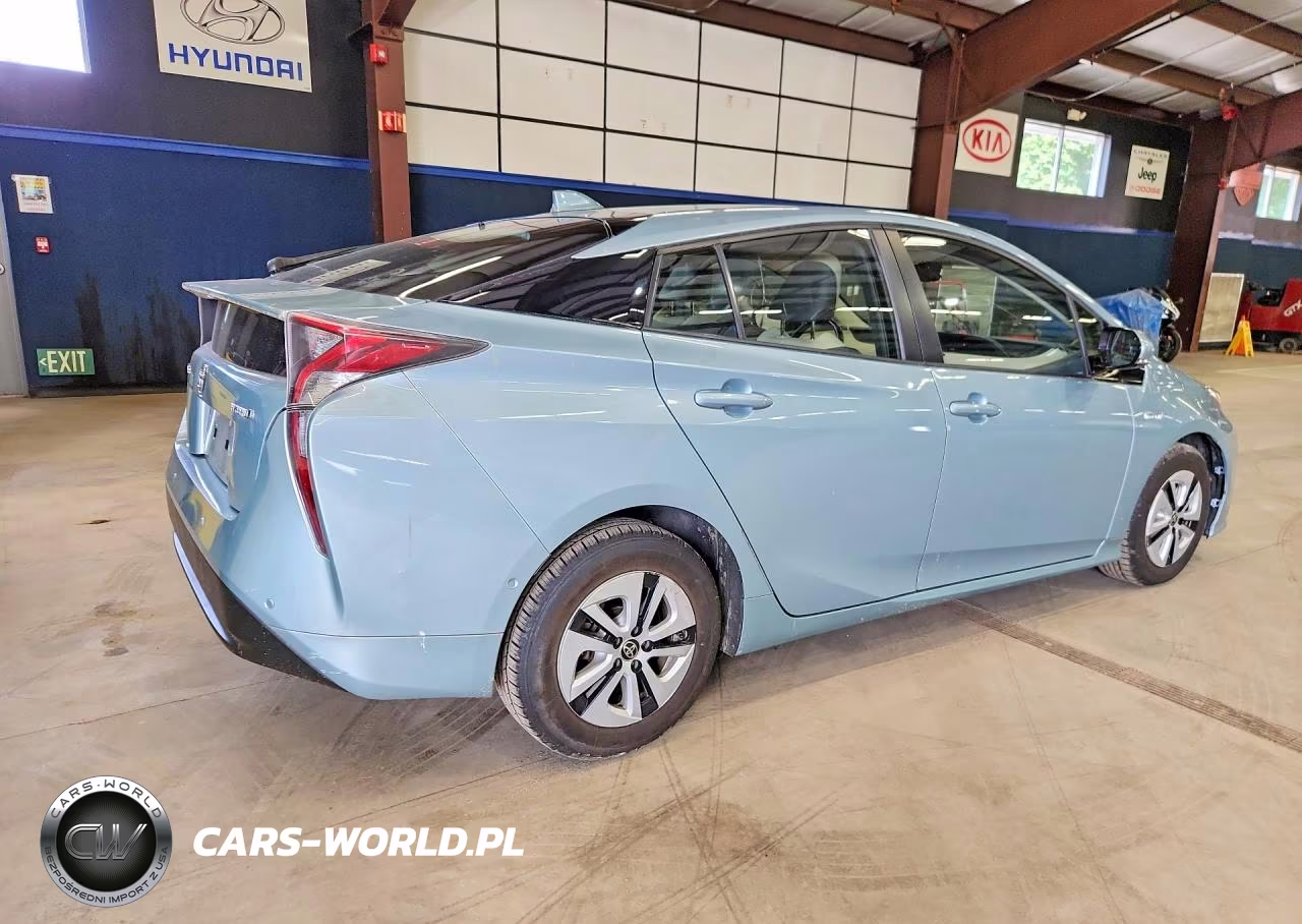 2016 Toyota Prius Four VIN:JTDKARFU9G3514250 - 3