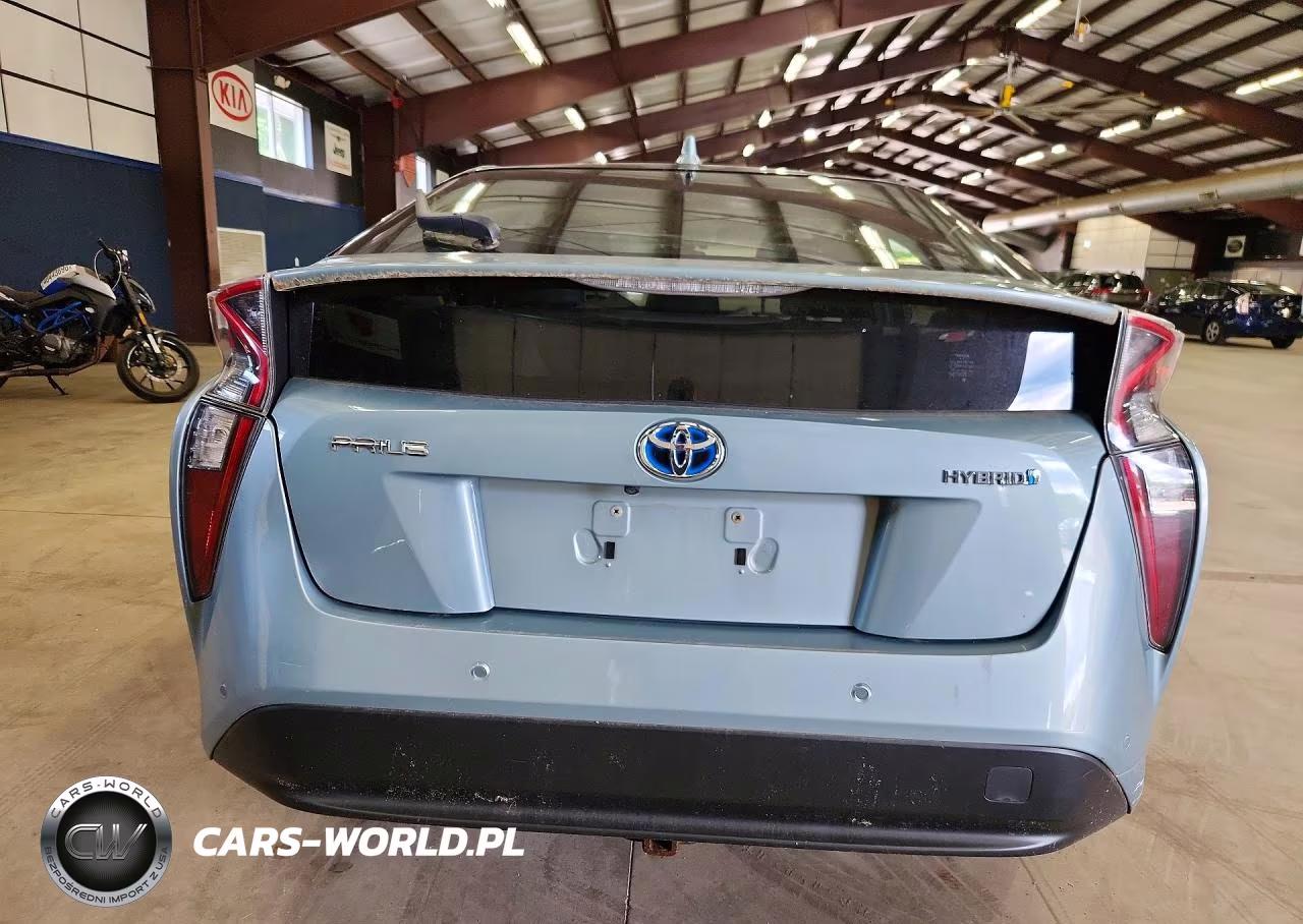 2016 Toyota Prius Four VIN:JTDKARFU9G3514250 - 6