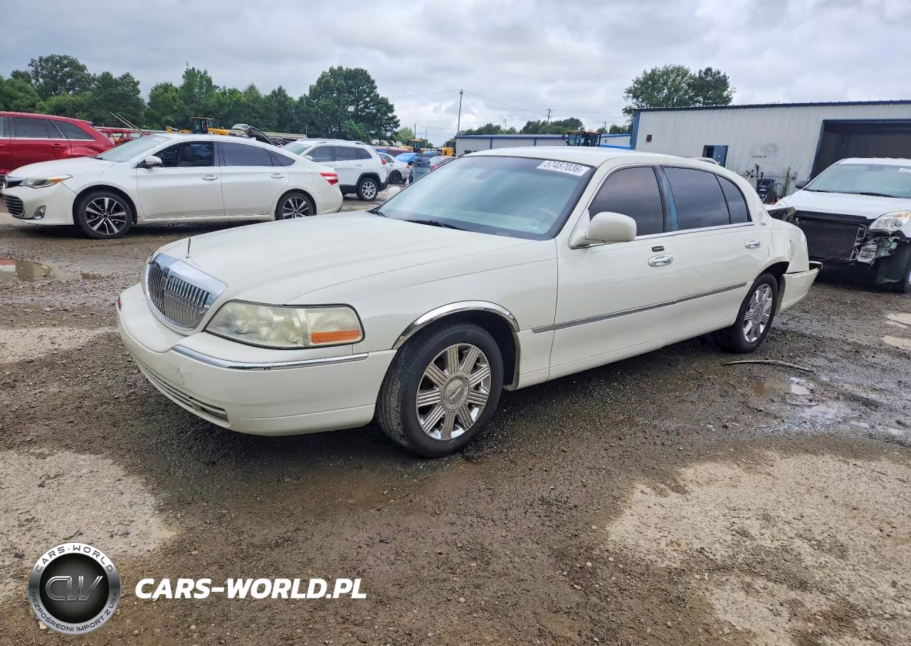 2003 Lincoln Town Car Cartier L